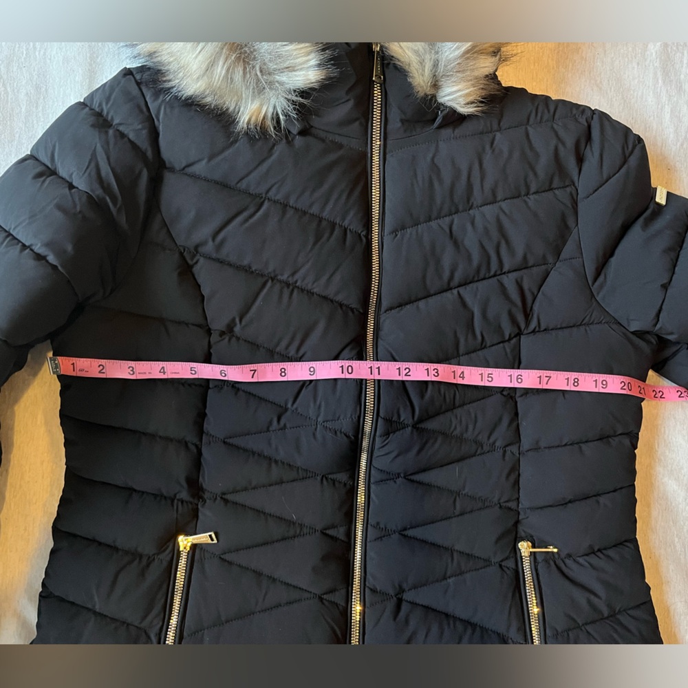 NWT Laundry By Shelli Segal Womens L Black Quilted Puffer Jacket & Faux Fur Hood - Picture 8 of 16